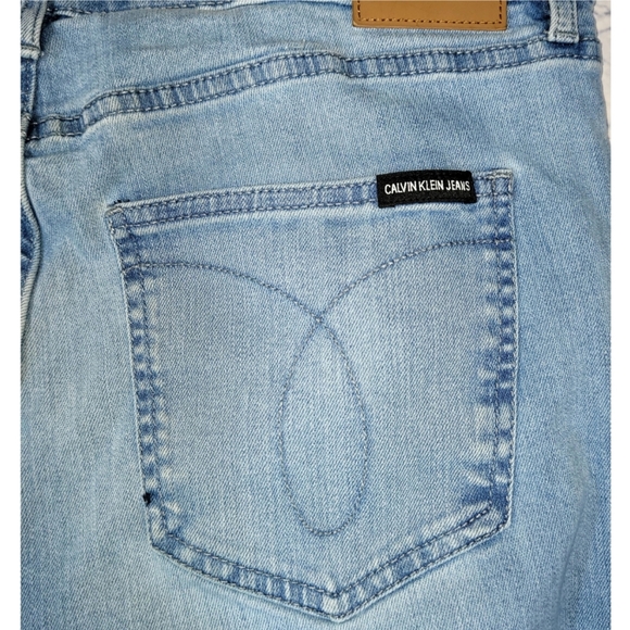 Calvin Klein Women's Medium Wash Blue Denim Jeans Plus Size 16 Designer Classic - Picture 3 of 10